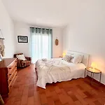 Ocean View Apartment *